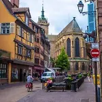 Ideal Location Colmar Center- 6P *