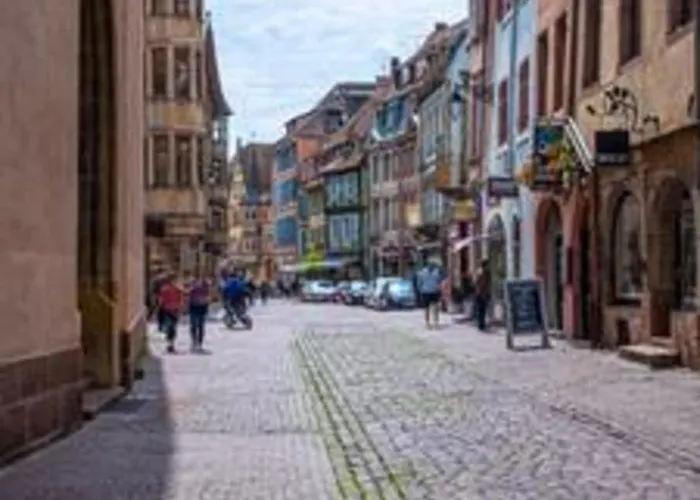 Lejlighed Ideal Location Colmar Center- 6P *