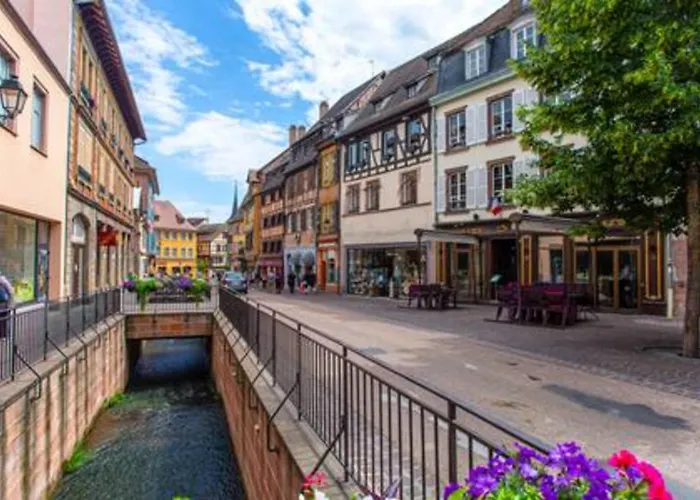 Ideal Location Colmar Center- 6P Lejlighed *
